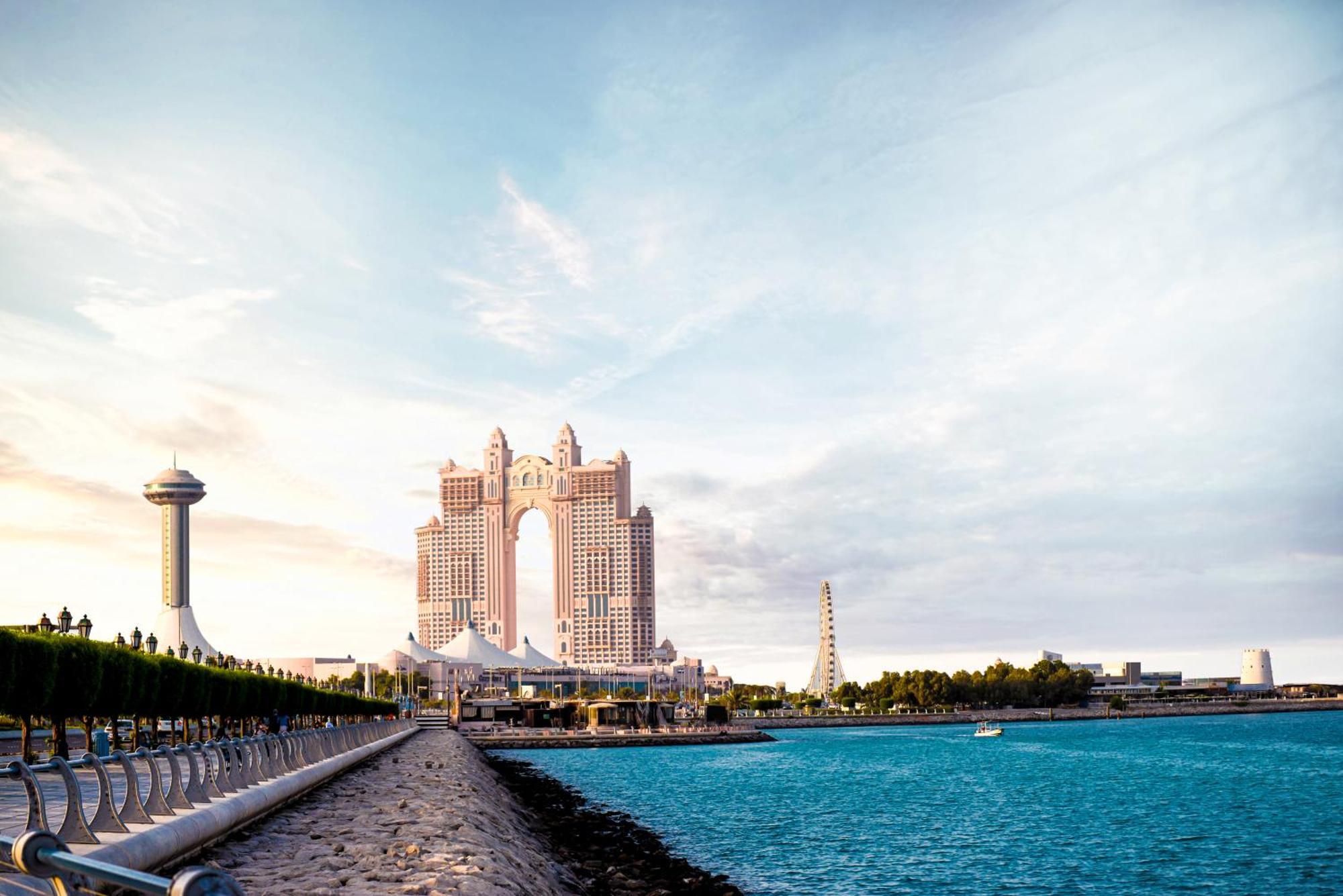 Rixos Marina Abu Dhabi Hotel Exterior photo